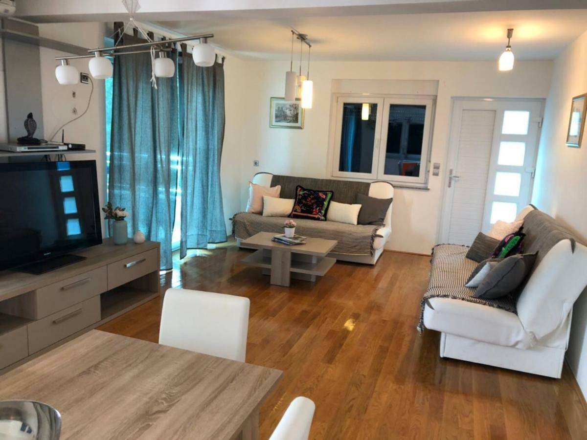 Apartment Nicole Novalja Bagian luar foto
